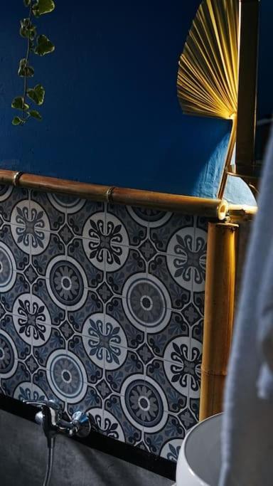 Sahara Studio With Shared Bathroom In City Centre ブラチスラヴァ エクステリア 写真