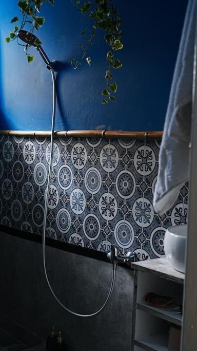 Sahara Studio With Shared Bathroom In City Centre ブラチスラヴァ エクステリア 写真